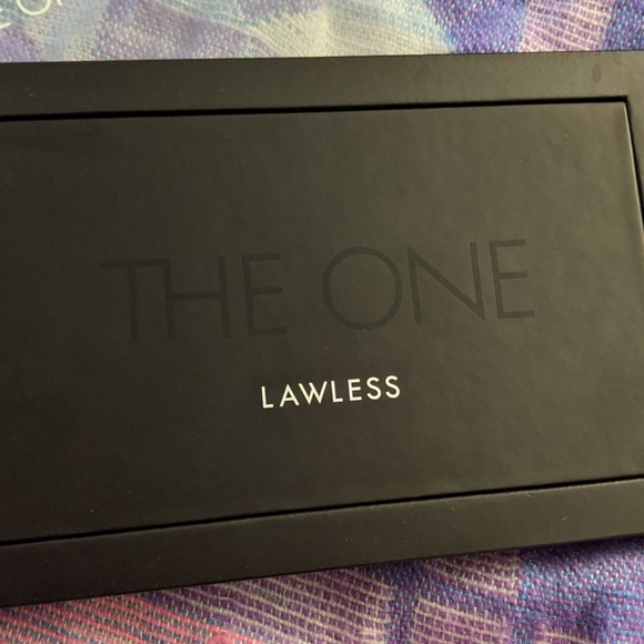 Lawless The One Eyeshadow Palette - Picture 2 of 7